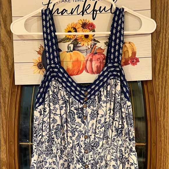 Knox Rose Blue and White Floral Dress - Picture 4 of 4